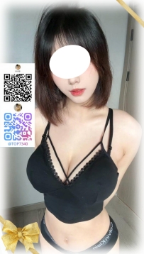 白くてハリのある肌が魅力的な美人