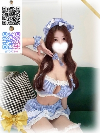 整った顔立ちに魅惑的な瞳