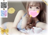 彼女の顔は欠点が一切なく