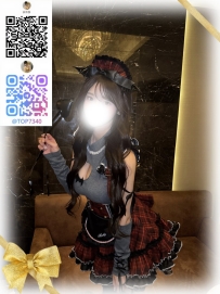 ハリと柔らかさのある胸で