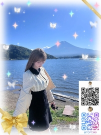 友梨は高身長で細身