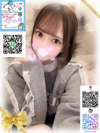 小柄で従順、献身的な女性です